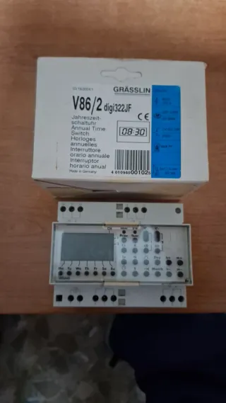 Interruptor horario anual Grässlin V86/2