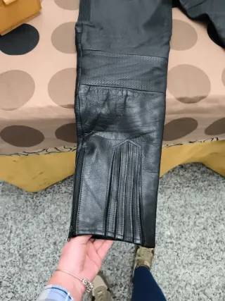 Pantalón de cuero Zerimar talla XXL