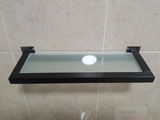 Estante cristal y madera, color wengué