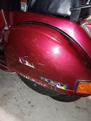 Vespa PX 200 Iris Roja