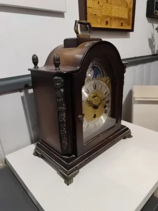 Reloj de sobremesa Hermle