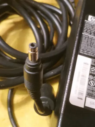 Adaptador HP PPP012L-S 90W