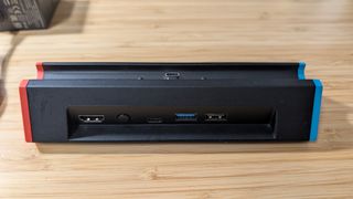 Nintendo Switch + Funda + Volantes + SD128gb