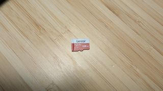 Nintendo Switch + Funda + Volantes + SD128gb