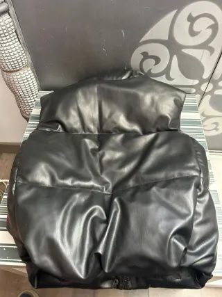 Lote 2 chalecos talla S (Zara y Stradivarius)