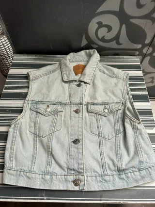 Lote 2 chalecos talla S (Zara y Stradivarius)