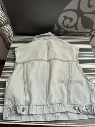 Lote 2 chalecos talla S (Zara y Stradivarius)