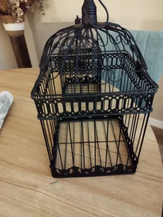 Dos jaulas decorativas negras
