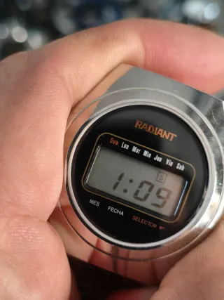 Reloj Radiant Digital