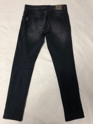 Pantalón negro Scalpers chico