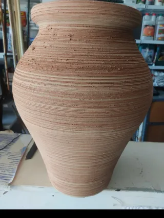 Tinaja de terracota grande