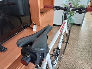 Bicicleta Híbrida BTWIN Triban 5