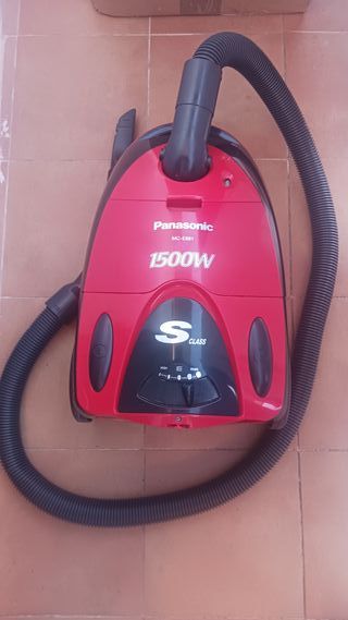 Aspiradora Panasonic MC-E881 1500W Roja