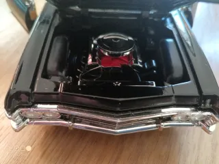 Coche a escala 1/24 Supernatural