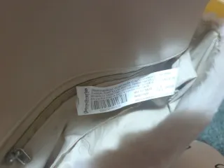 Bolso de pelo beige y blanco