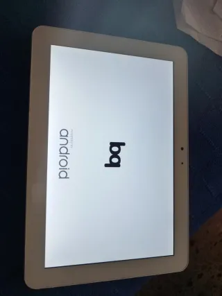 Tablet Negra y Multicolor