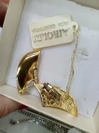 Orecchini Airoldi con strass dorati