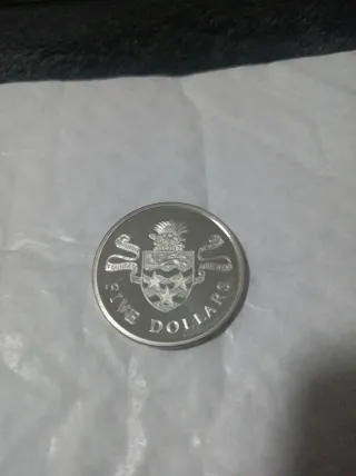 Moneda Islas Caimán 1974 plata 5 dolares