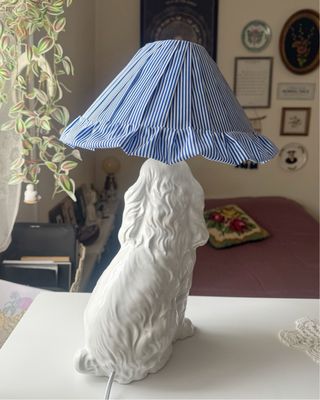 Candeeiro cão retro azul e branco