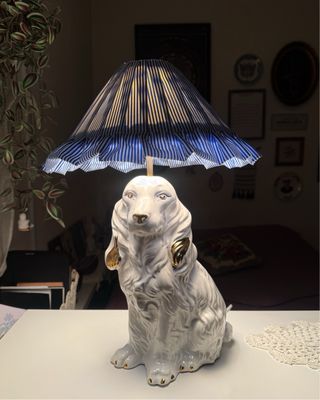 Candeeiro cão retro azul e branco