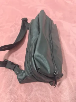 Riñonera UNISEX negra