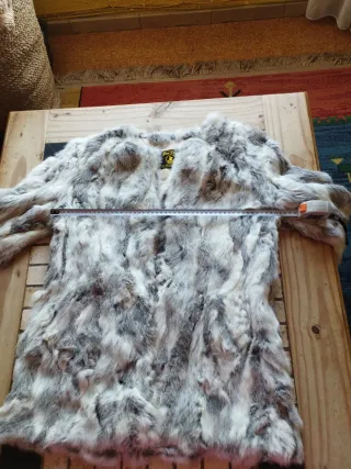 Abrigo de piel de conejo natural