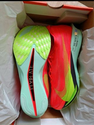 Nike Streakfly 3 Verde/Rojo