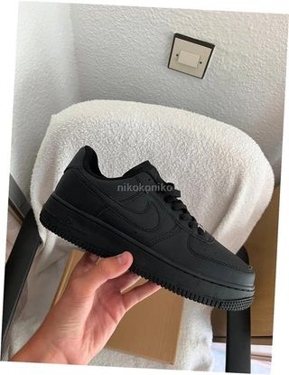 Nike Air Force 1 Talla 42 Negro