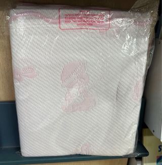 Colcha bebé con estampado rosa