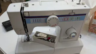 Máquina de coser Victoria