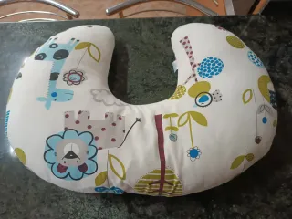 Cojín de lactancia infantil con animales