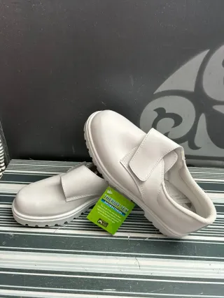 Zapatos de trabajo con cierre talla 38