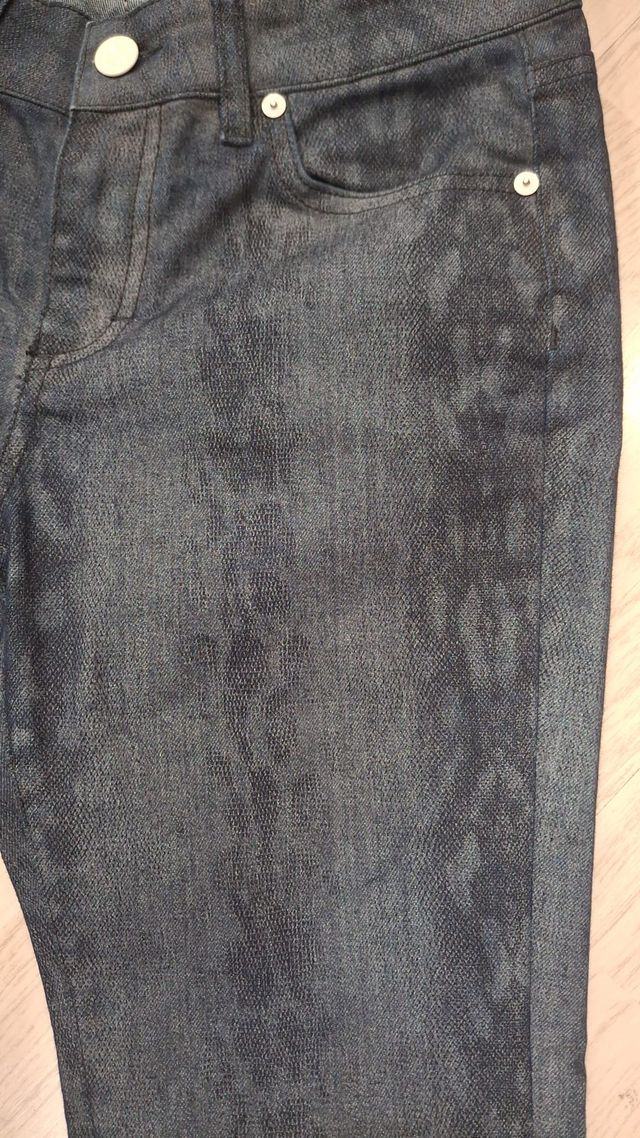 Pantalón vaquero Escada estampado