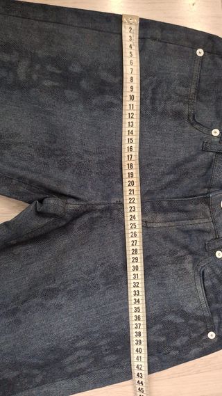 Pantalón vaquero Escada estampado