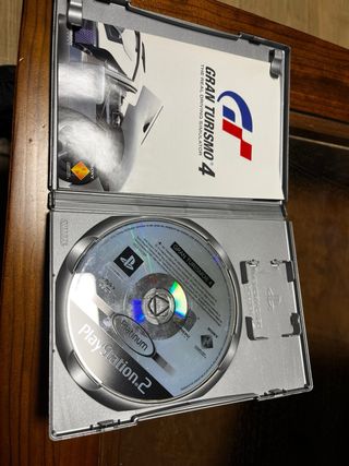 PlayStation 2 Negra + Pro5 + GT4