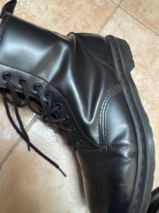 Dr. Martens uomo n. 44.5 nere | Pari al nuovo