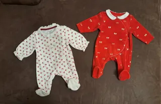 Conjunto 2 Babygrows Bebé