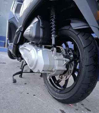 Peugeot Belville 125 gris 2019