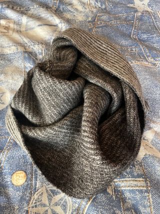 Cuello reversible gris