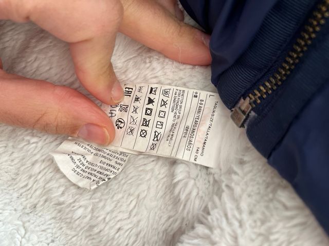 Chaqueta Benetton azul con forro blanco