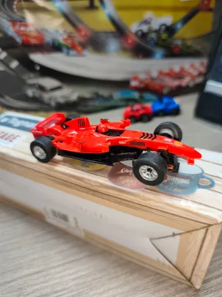 Scalextric Compact 1:43 McLaren Mercedes MP4/21 n5