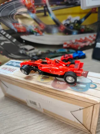 Scalextric Compact 1:43 McLaren Mercedes MP4/21 n5