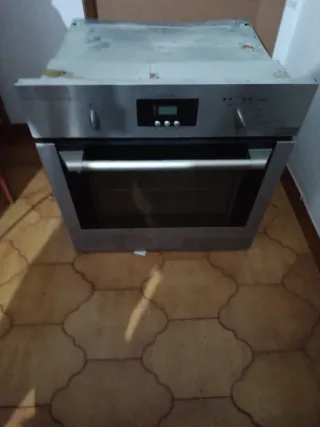 Horno de acero inoxidable marca Edesa