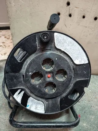 Herramientas de construcción varias.