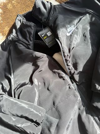 Nike Big Swoosh Boa Jacket Negro y Blanco