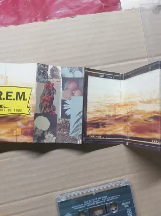 Casette R.E.M. Out of Time