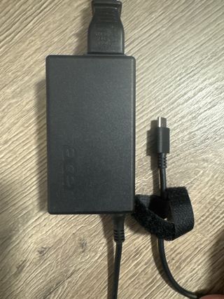 TravelerMate i5 1.3ghz, 16 RAM win11 Pro a 64 bits