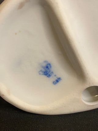 Figura Porcelana Vintage Niño con Patos Lippelsdor