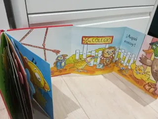 El pollo Pepe va al colegio (Spanish Edition)