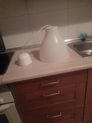 Lámpara de cocina blanca
